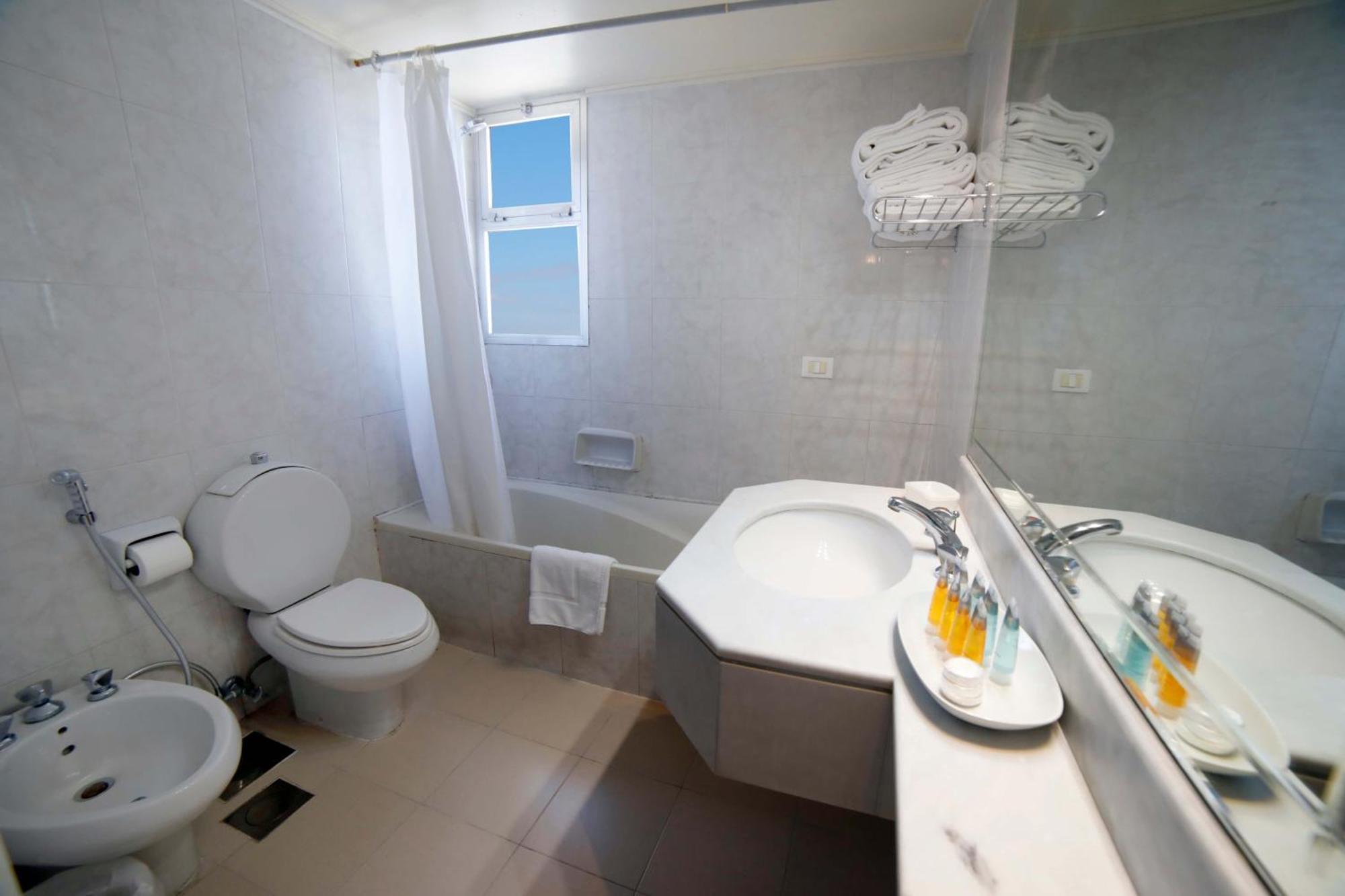 Holiday Home Suites Бейрут Экстерьер фото